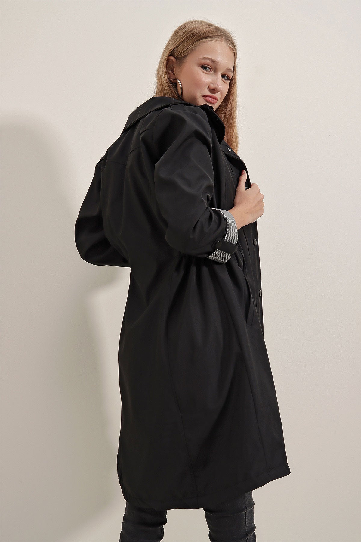 5808 Trențcoat cu Cordon - Negru