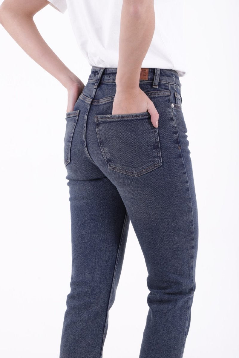 Dikişsiz Paça Mom Fit Kot Pantolon 764
