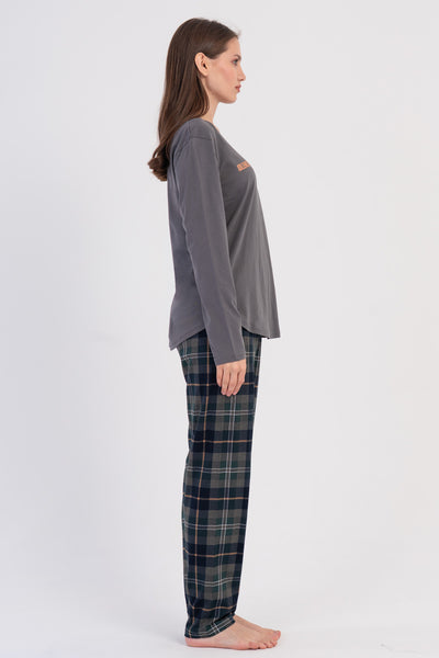 SET DE PIJAMA OVALĂ CU FUSTĂ ȘI MÂNECĂ LUNGĂ P.SUPREM PENTRU DAMĂ - FUME