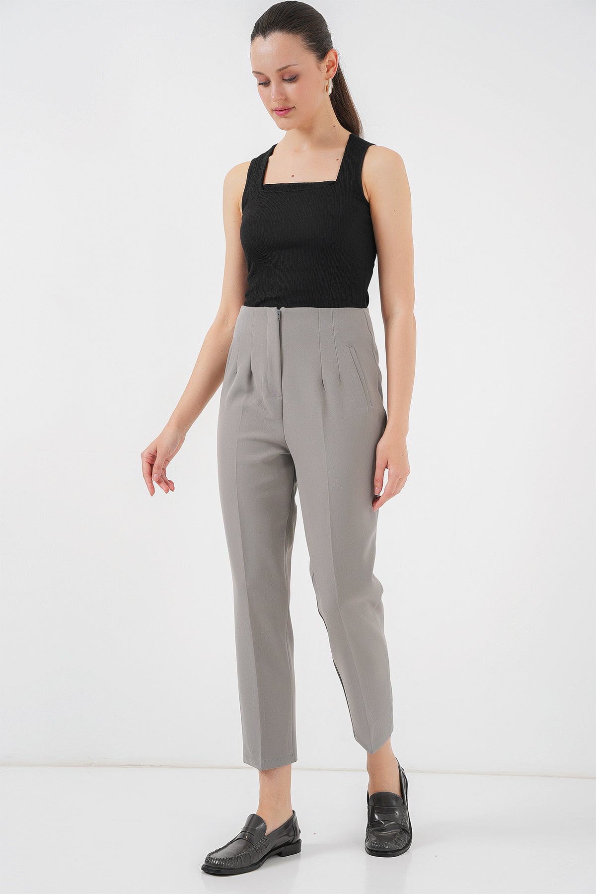 6650 Pantaloni cu talie inalta - Gri