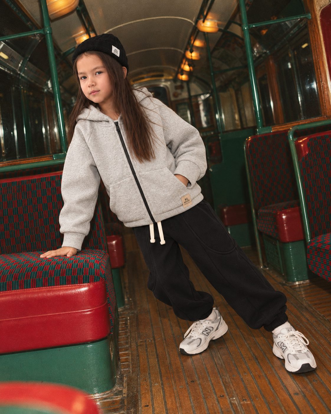 Çocuk Kapüşonlu Fermuarlı Sweatshirt | Şardonlu | 3–9 Yaş | 3 Renk | RG1791 - SİYAH