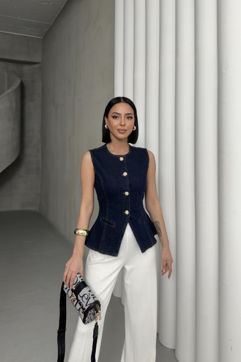 Vestă din denim cu nasturi și croială la talie 6086