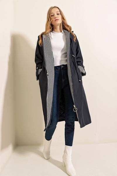 9091 Trench-coat cu glugă și șnur, culoare bleumarin