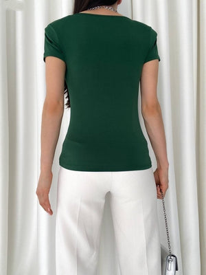 Kadın Vatkalı Omuzlar Pileli Kısa Kol Sandy Kumaş Bluz, 9486