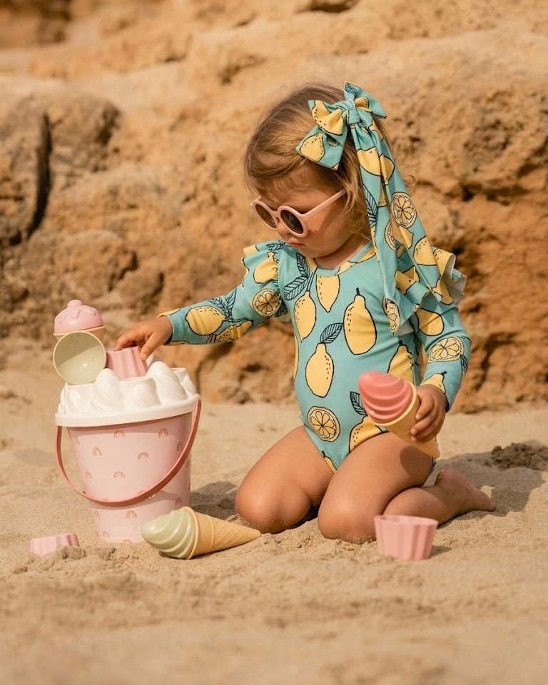 UV Korumalı Bebek Fırfırlı Uzun Kollu Mayo Ve Saç Tokası | 6 Ay–4 Yaş | RG Brand | RG337 - PEMBE LİMON