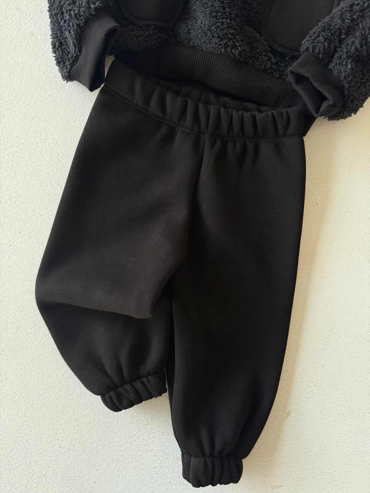 Bebek Cepli Peluş Sweatshirt ve Eşofman | 6 Ay–4 Yaş | RG Brand | RG356 - SİYAH