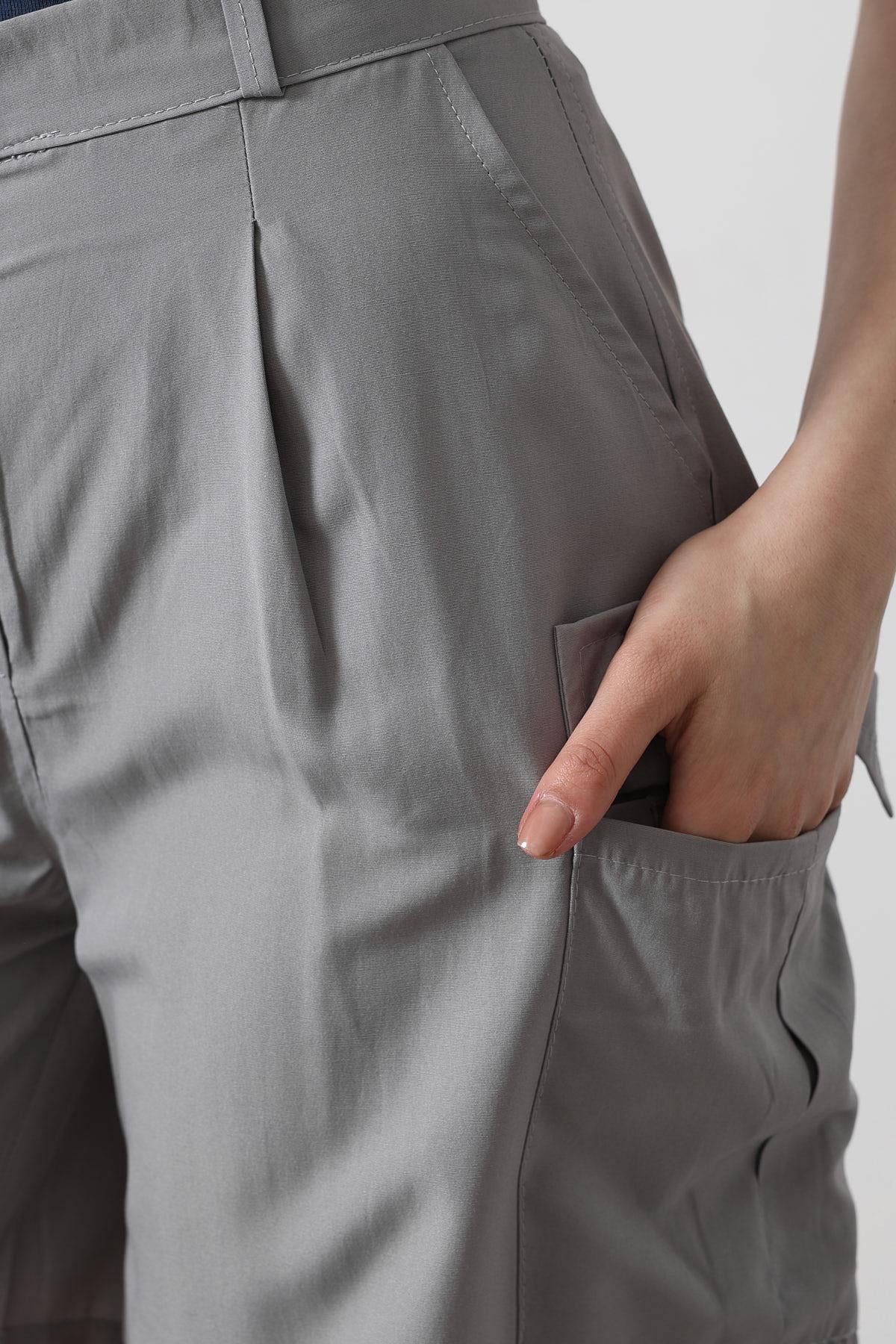 Pantaloni Scurți Cargo cu Buzunare - Gri