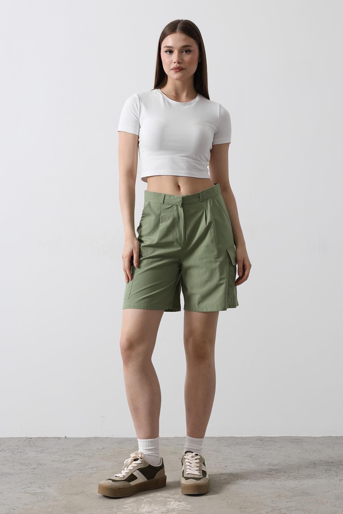 Pantaloni Scurți Cargo cu Buzunare - Cachi
