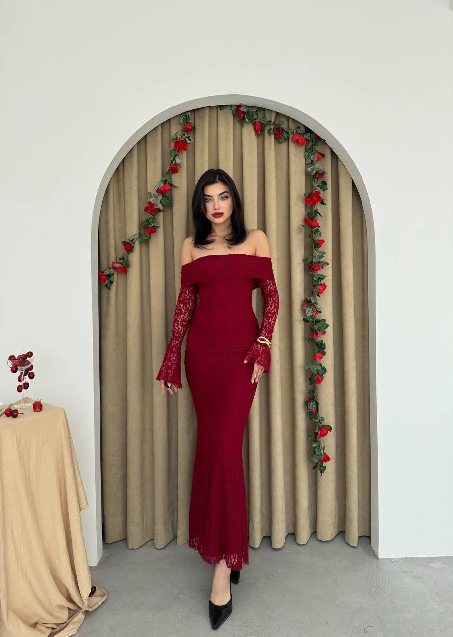 Rochie Arya fără bretele din dantelă