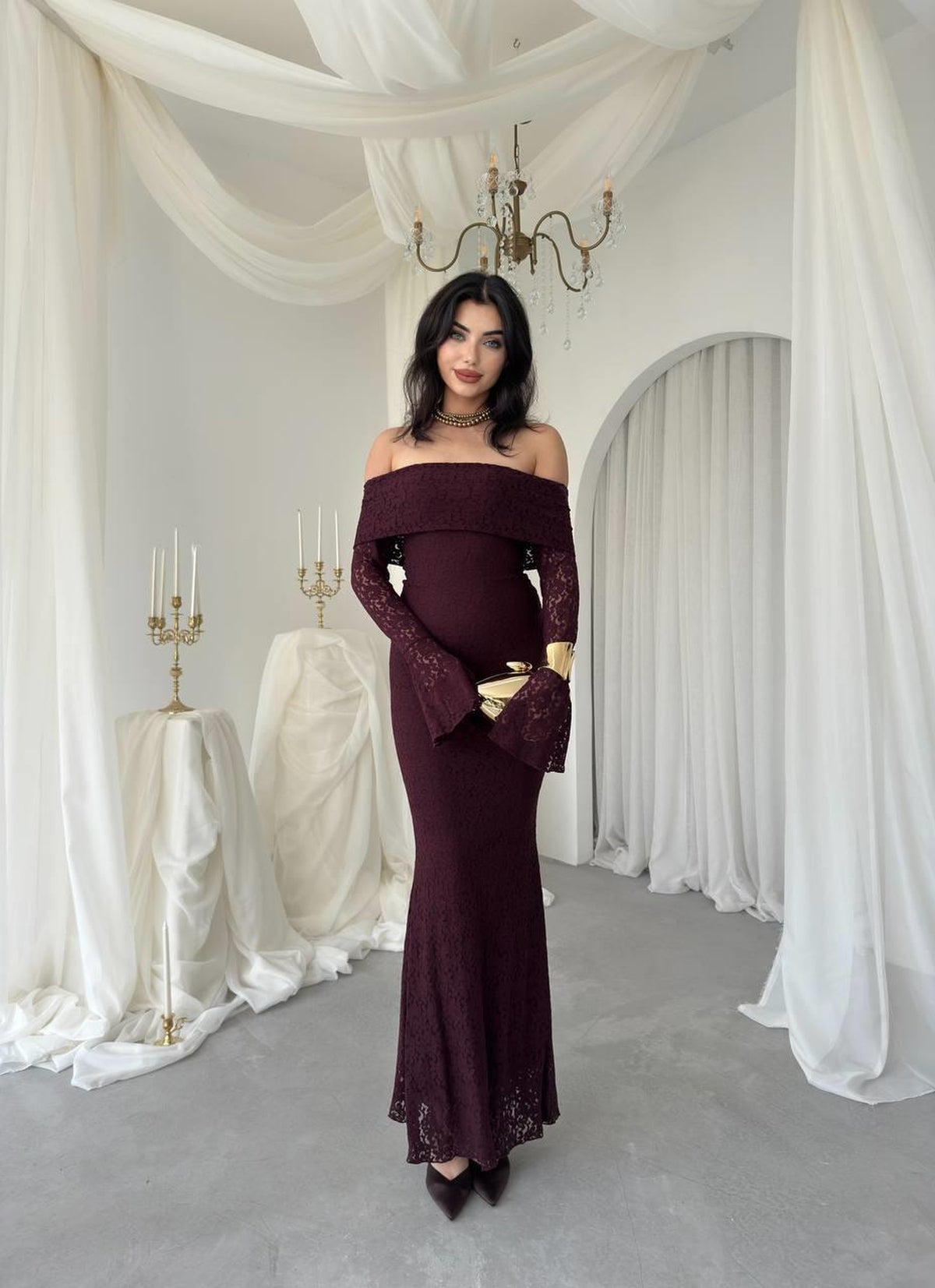 Rochie Arya fără bretele din dantelă