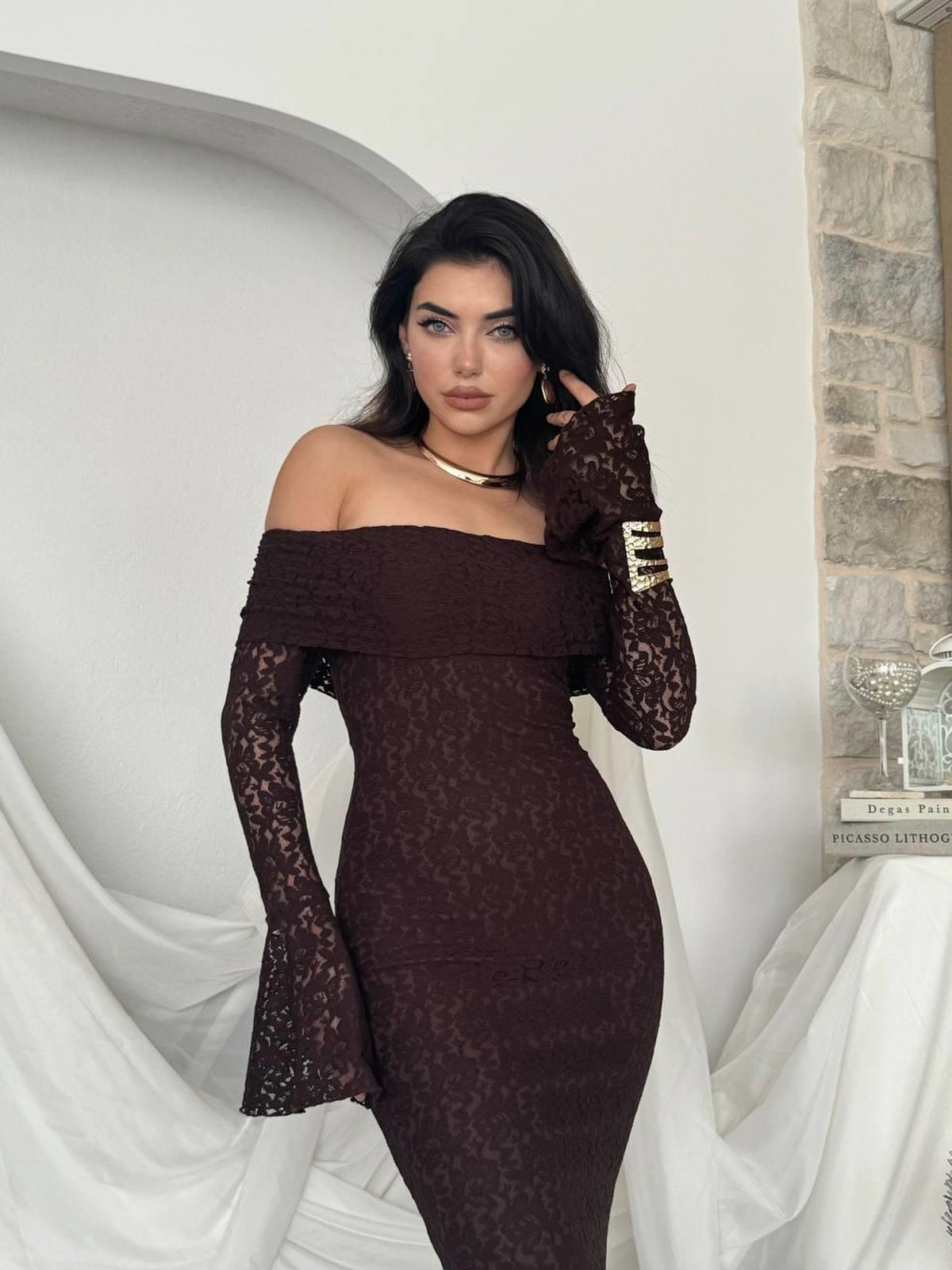 Rochie Arya fără bretele din dantelă