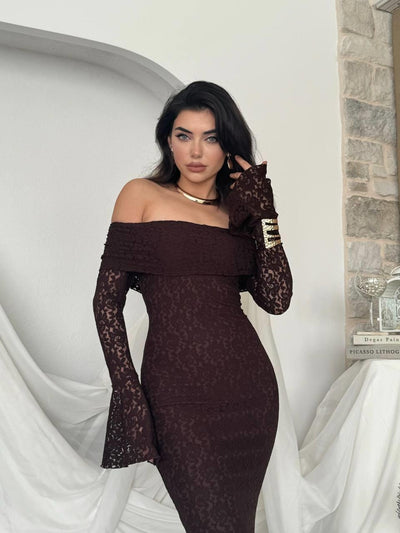 Rochie Arya fără bretele din dantelă