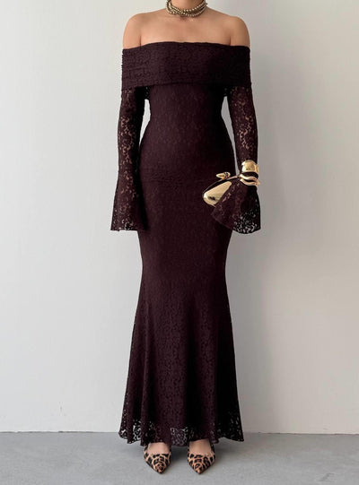 Rochie Arya fără bretele din dantelă