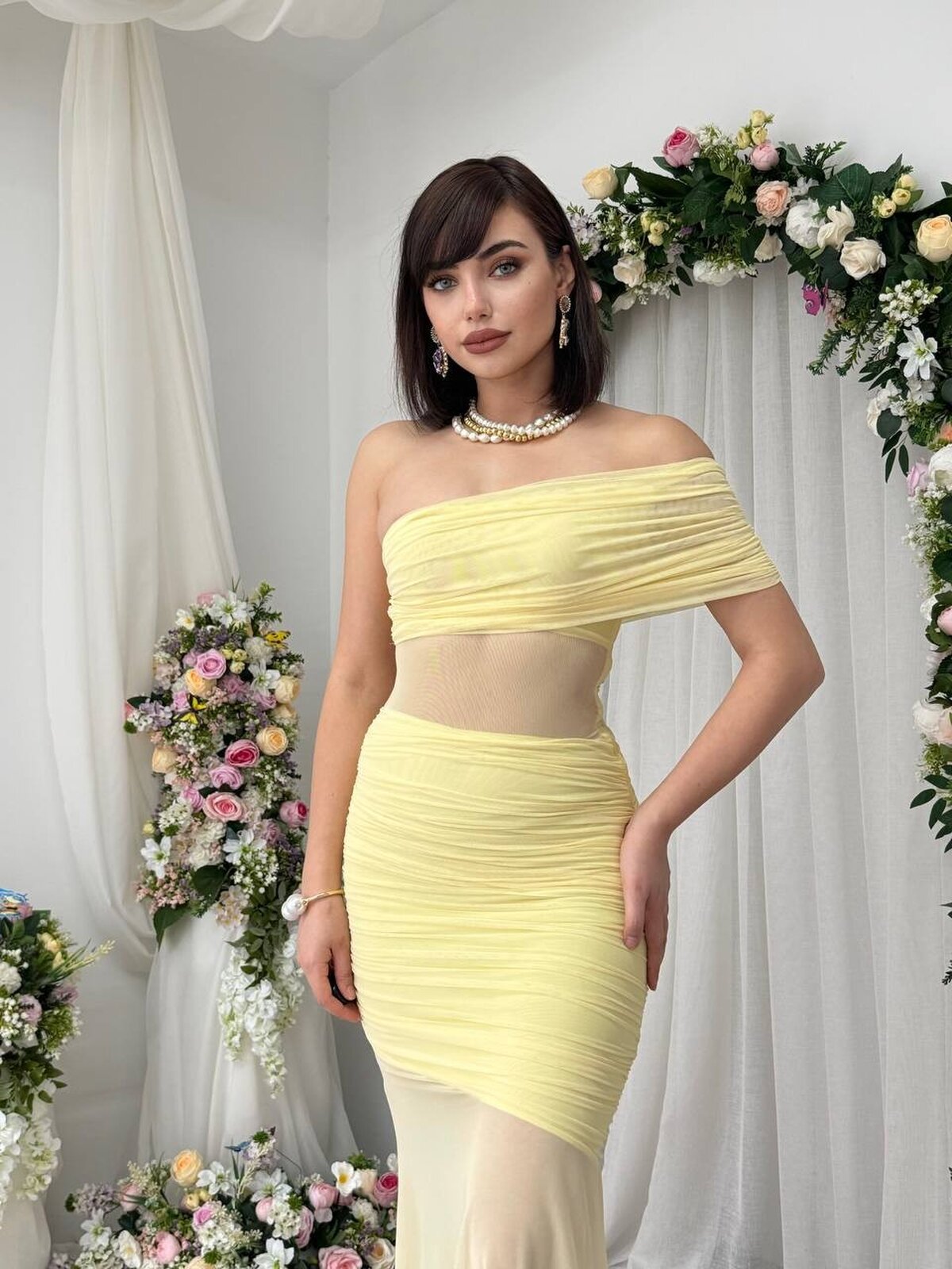 Rochie Transparentă cu scoarță
