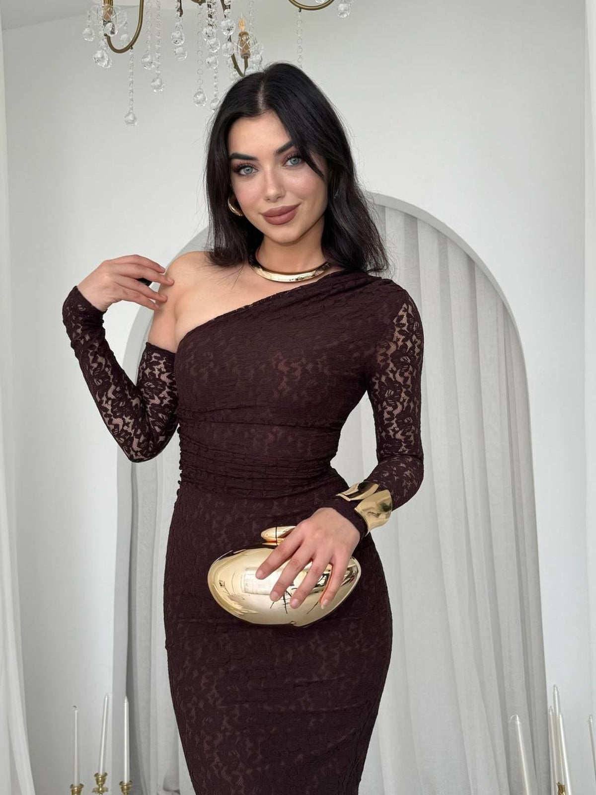 Rochie Bees cu un singur umăr
