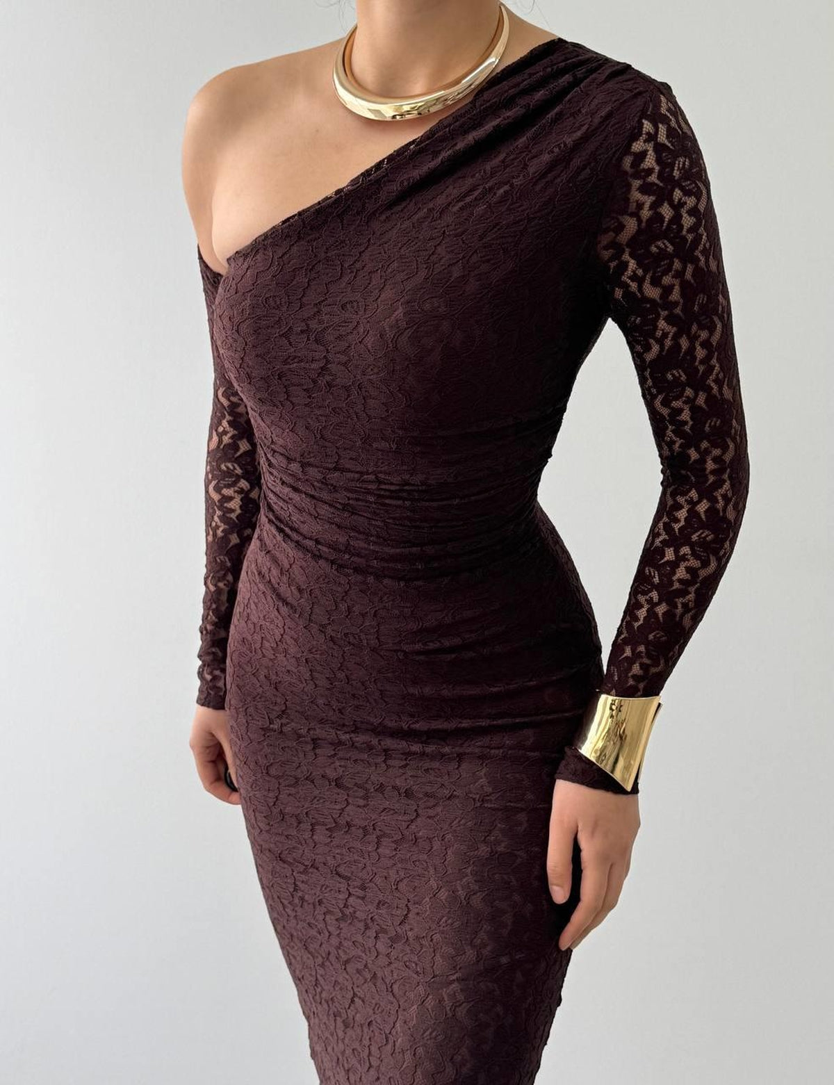 Rochie Bees cu un singur umăr