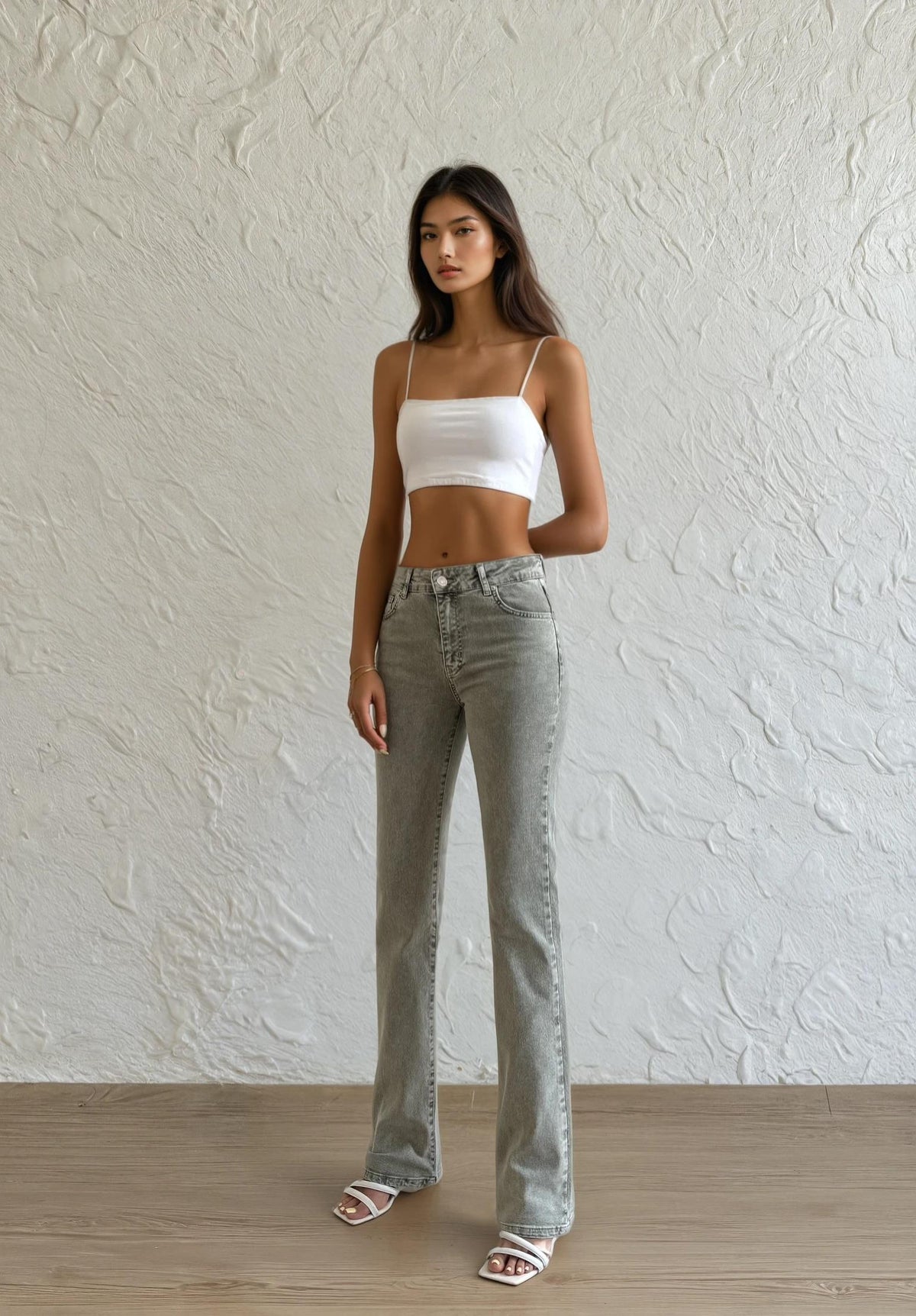 Blugi kaki pentru femei cu talie înaltă și crop top
