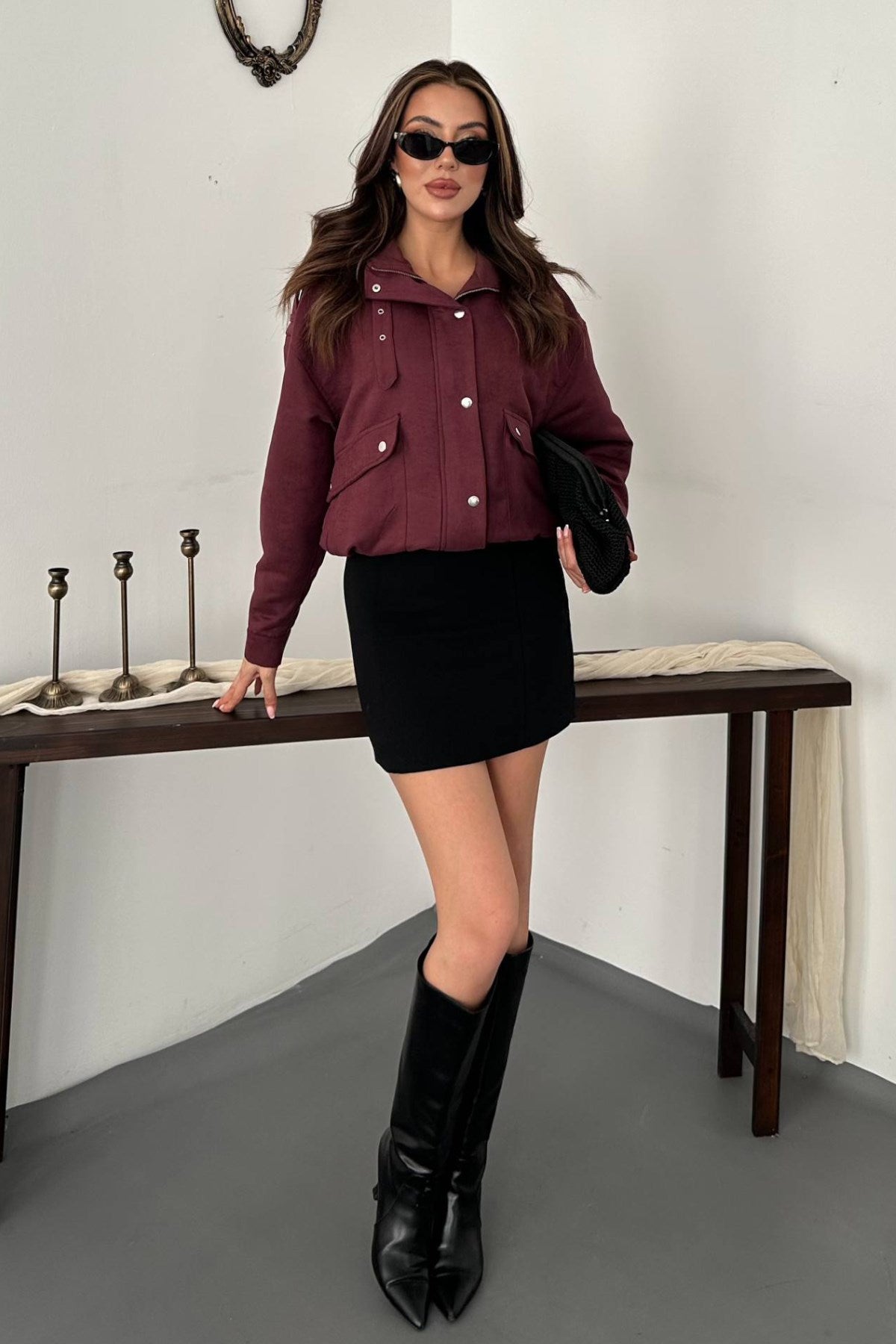 Bordo Dik Yakalı Kısa Ceket