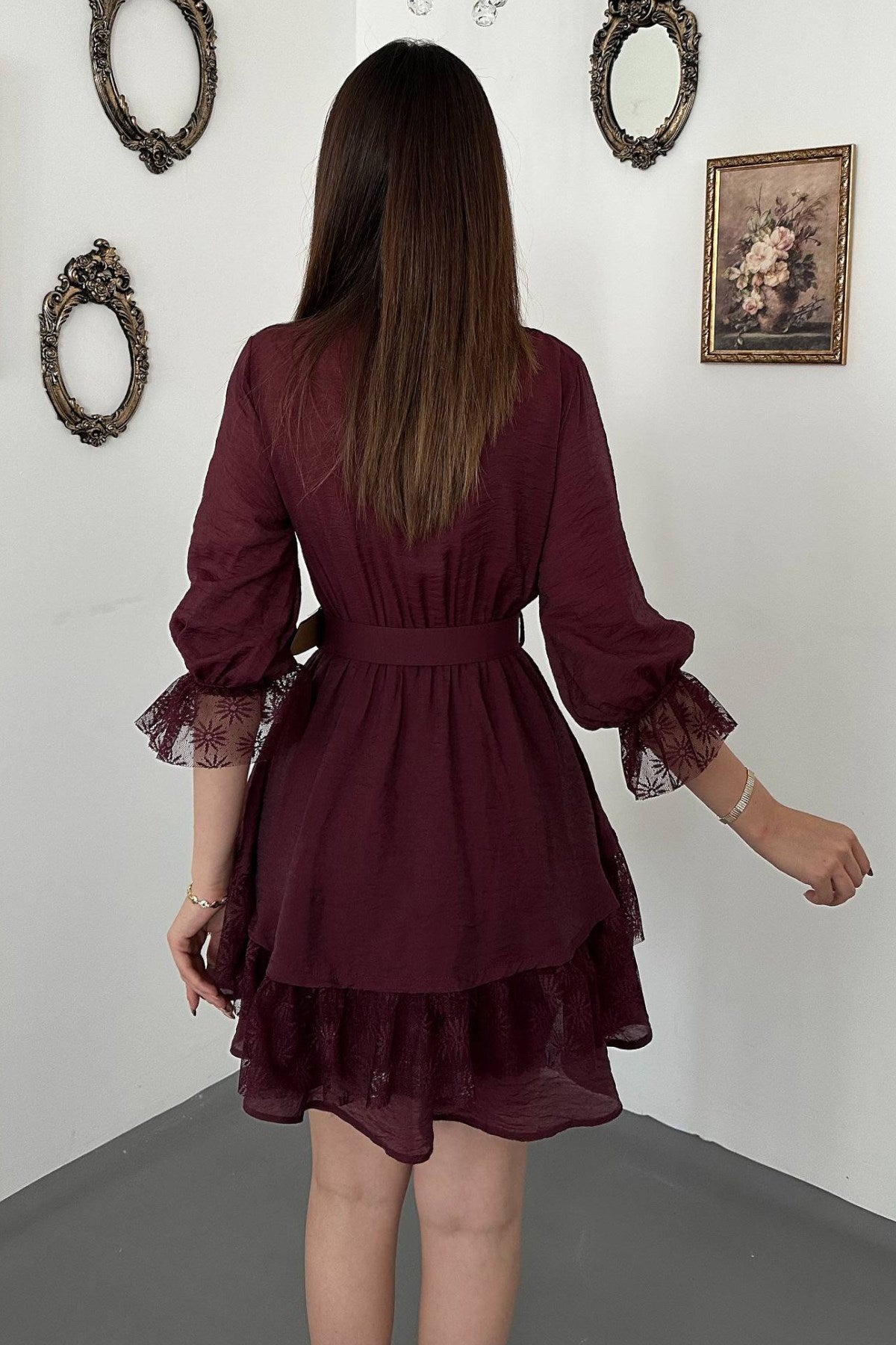 Bordo Önü Patlı Dantelli Elbise