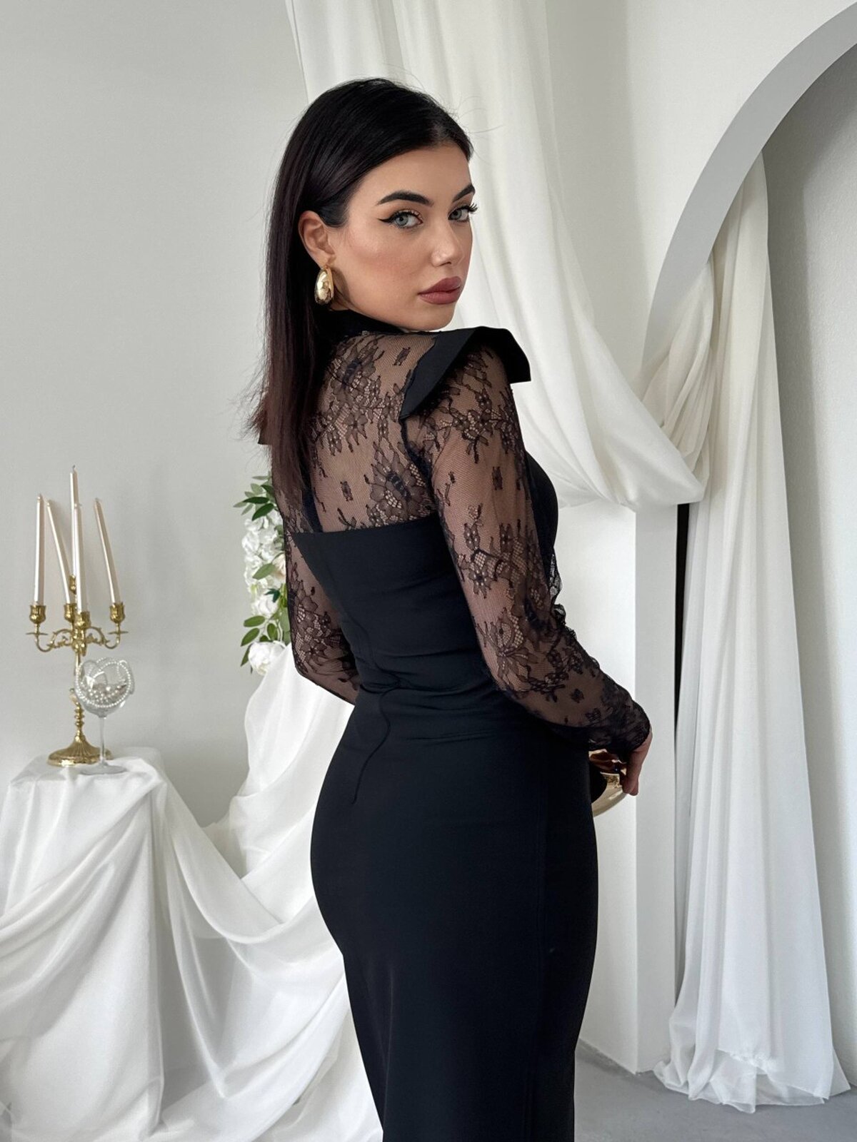 Rochie Ceaz cu detalii transparente