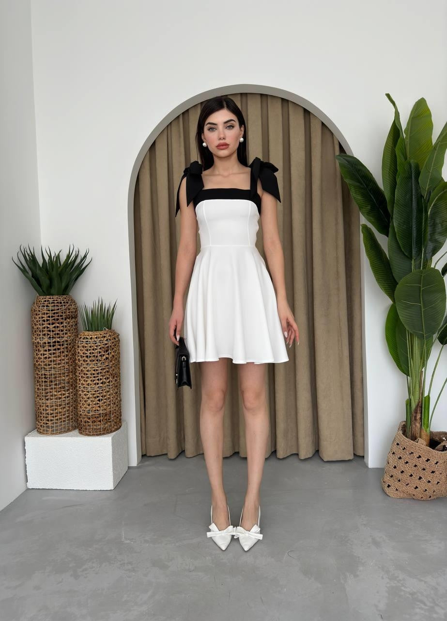 Rochie tip clopot, cu fundă la umăr