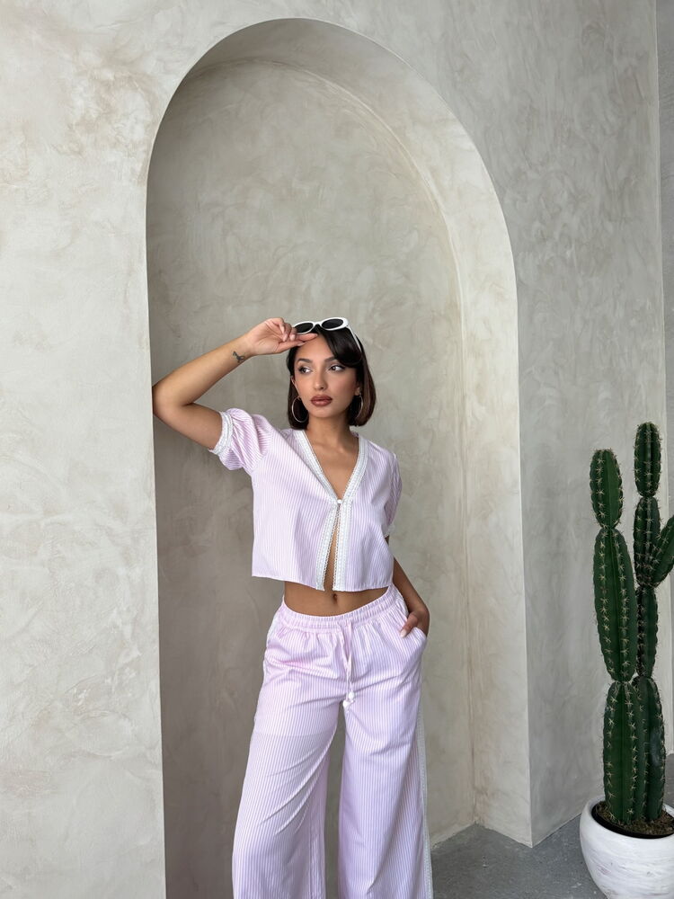 Guipure Detail Striped Blouse - Pink | Topshow