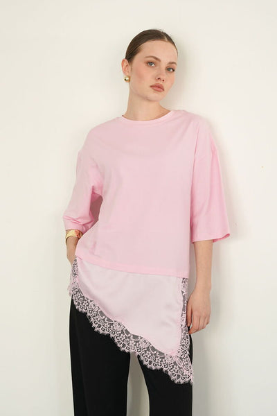 Tricou asimetric en-gros cu detalii din dantelă și satin - Roz | D2942 - Topshow