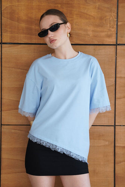 Tricou cu detaliu de dantelă - Albastru | D2956 - Topshow
