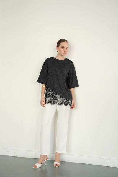 Tricou cu dungi și detalii de dantelă, en-gros - Negru | D2985 - Topshow