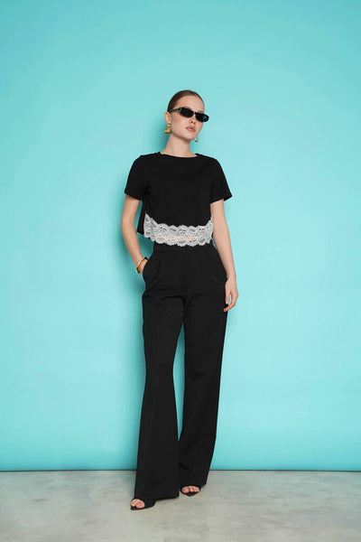 Tricou cu guler rotund și detalii din dantelă, en-gros - Negru | D3001 - Topshow