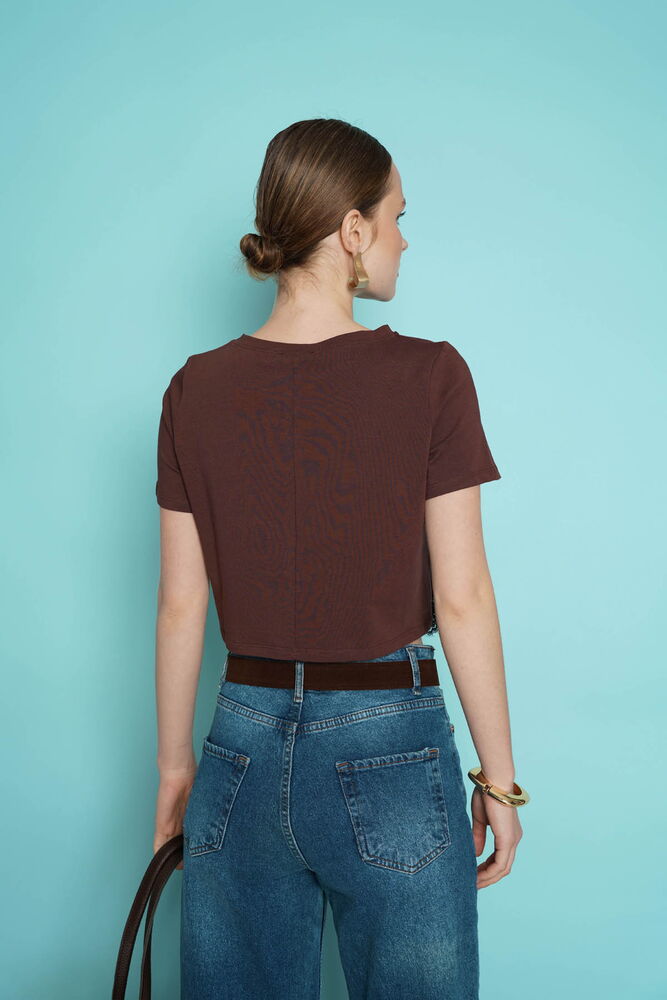 Tricou cu guler rotund și detalii din dantelă, en-gros - Cafea | D3001 - Topshow