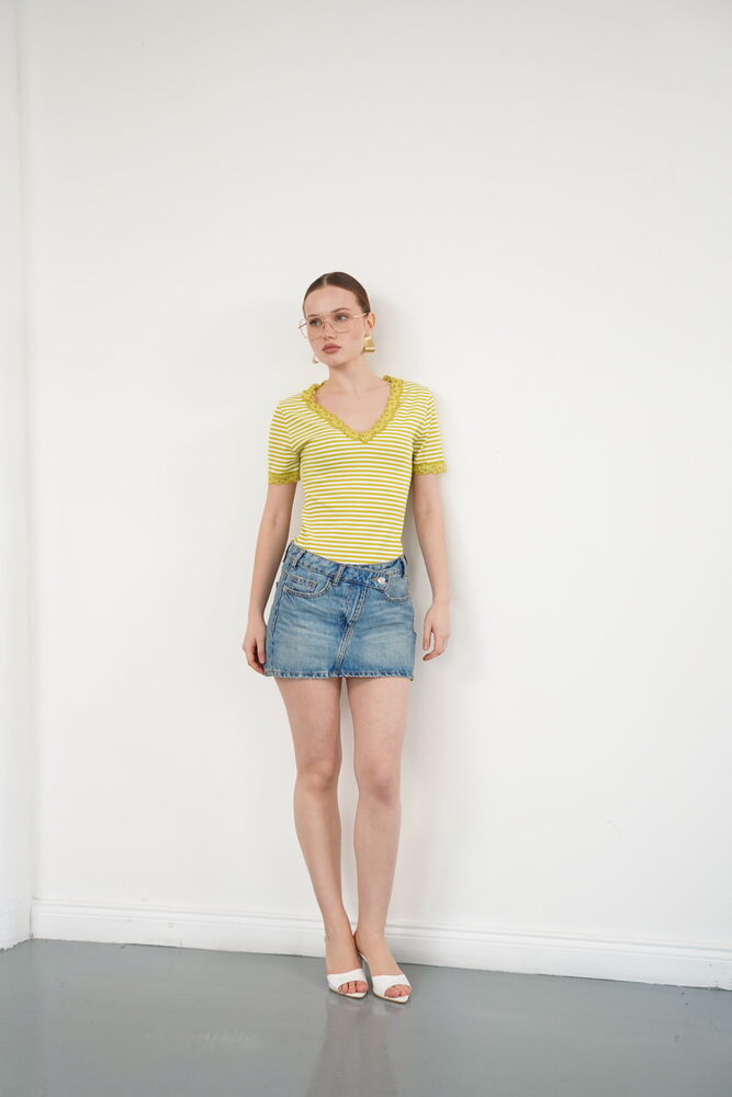 Tricou cu guler și manșete cu dantelă, decolteu în V, en-gros - Verde măsliniu | D3006 - Topshow
