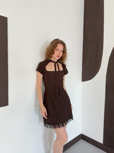 ROCHIE CU DETALII DE DANTELĂ D 3040 - MARO