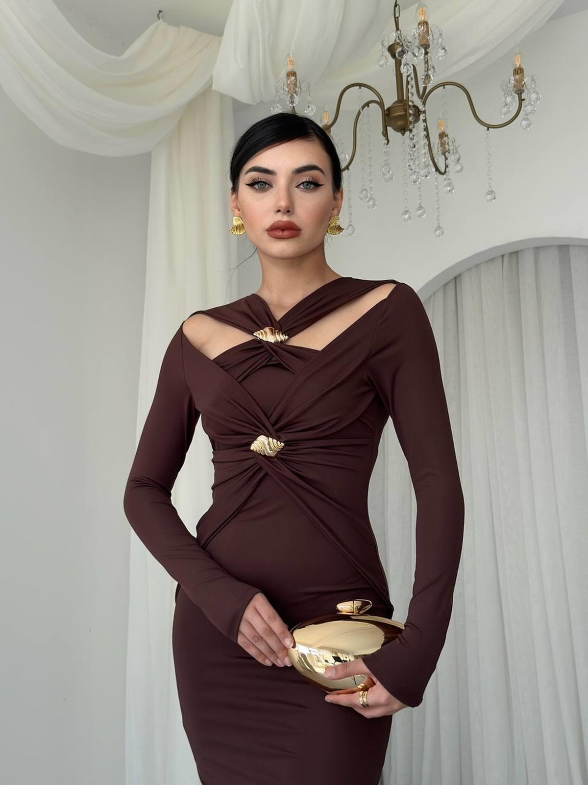Dande Broş Detaylı Elbise