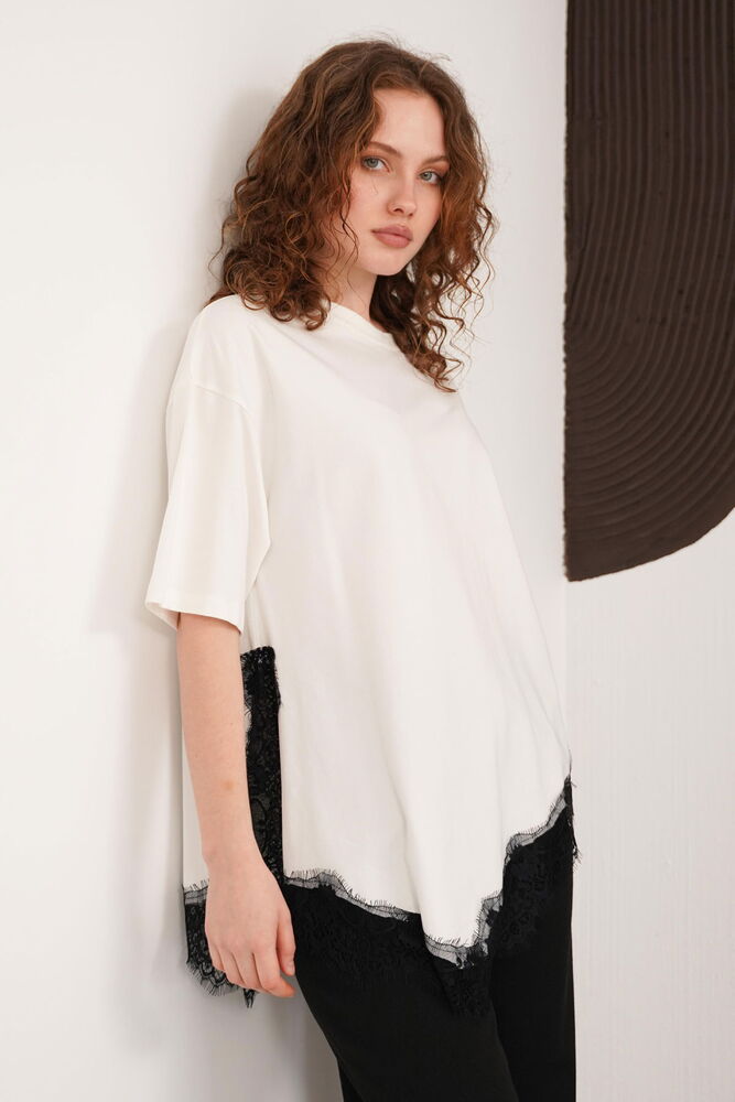 Tricou cu guler rotund și detalii din dantelă, en-gros - Crem | D3005 - Topshow