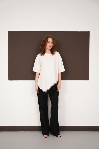 Tricou cu guler rotund și detalii din dantelă, en-gros - Crem | D3005 - Topshow