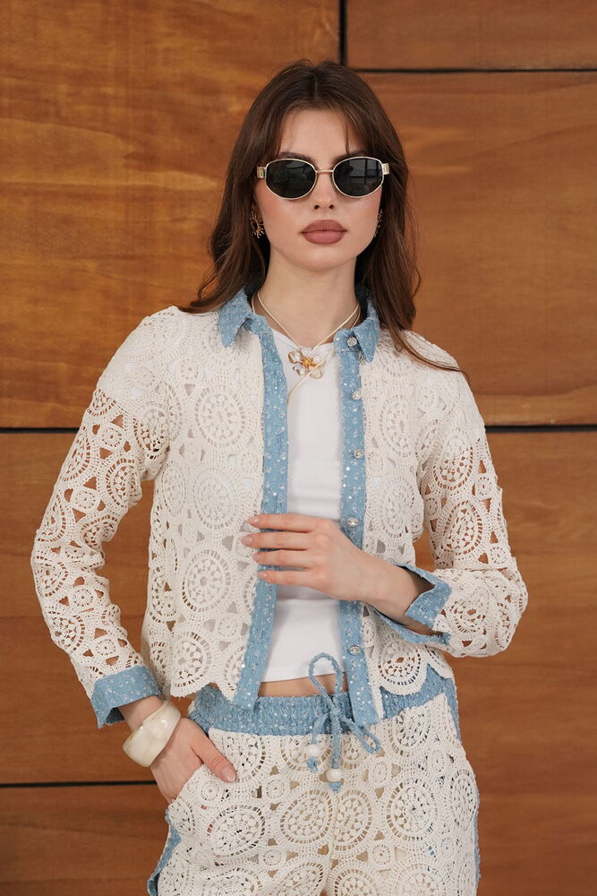 Cămașă cu mânecă lungă, en-gros, cu detalii din dantelă și nasturi din perle - Albastru crud - Topshow