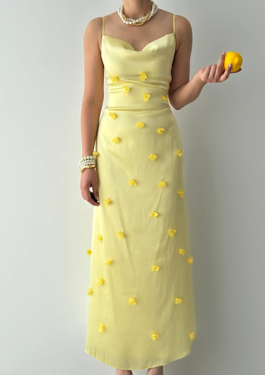 Rochie Dora cu detalii florale