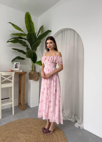 Rochie cu detalii florale științifice