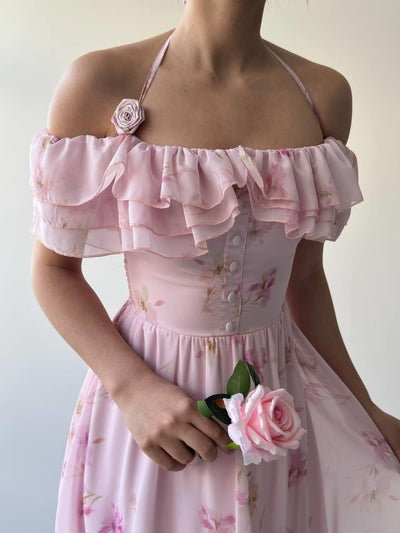Rochie cu detalii florale științifice