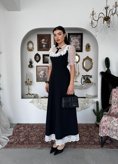 Rochie Esane cu detalii broșă