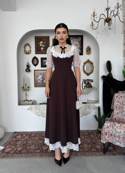 Esane Broş Detaylı Elbise