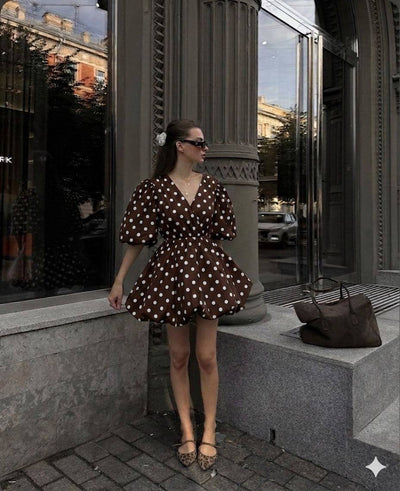 ROCHIE CU FUSTĂ BALON ȘI BULINE
