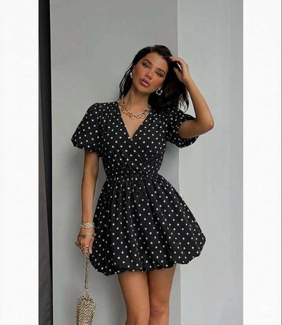 ROCHIE CU FUSTĂ BALON ȘI BULINE