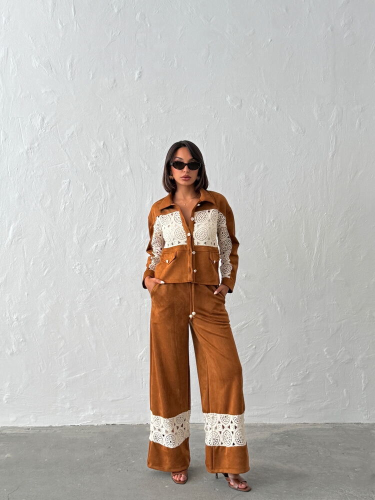 Women's Wide-Leg Pants with Lace Detail - Tan