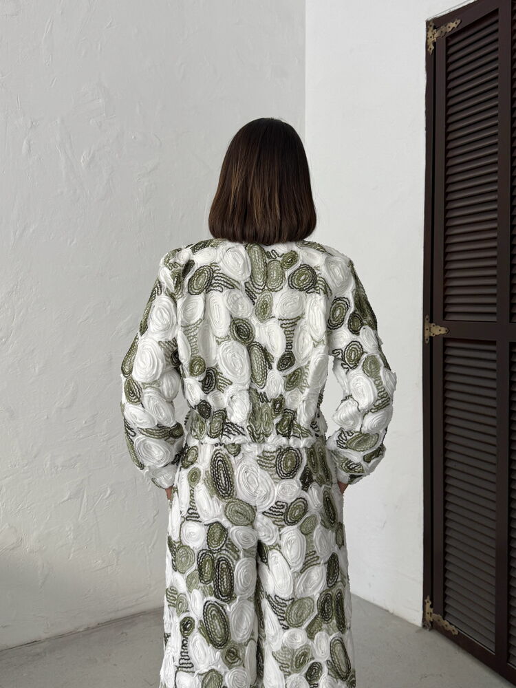 Topshow Wholesale Patterned Zippered Jacket – Stylish and Modern Design - Khaki | F1975