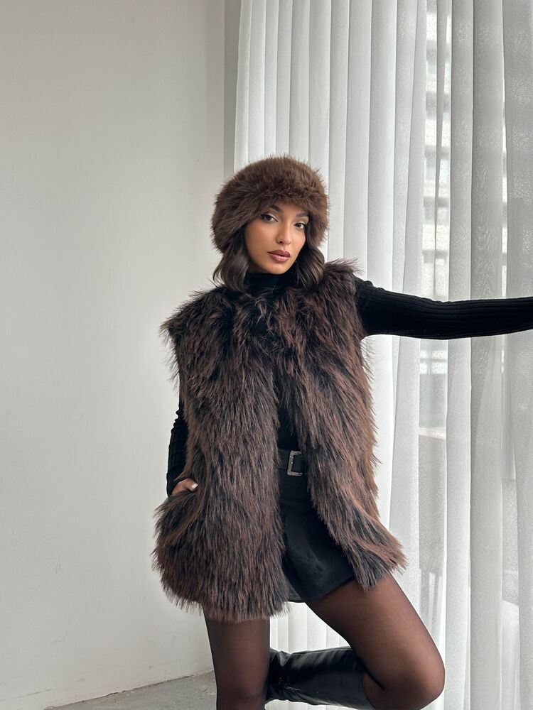 Topshow Faux Fur Women's Wholesale Vest – Soft Touch - Black | F2038