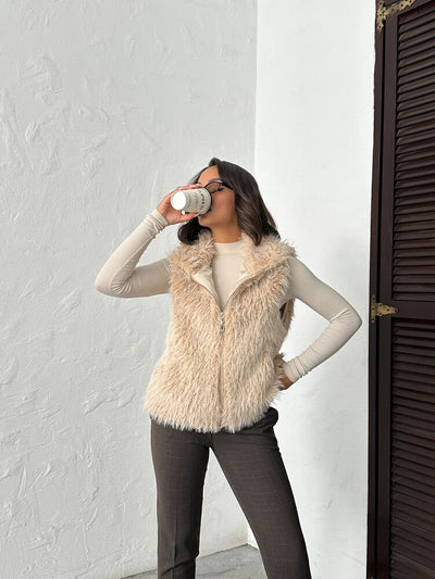 Topshow Faux Fur Women's Wholesale Vest – Zippered, Soft Touch - Stone | F2046