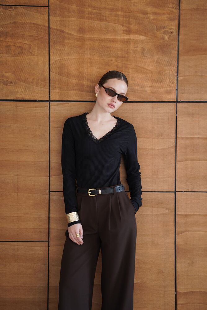 Lace Detail Neck Sweatshirt - Black | F2088 - Topshow
