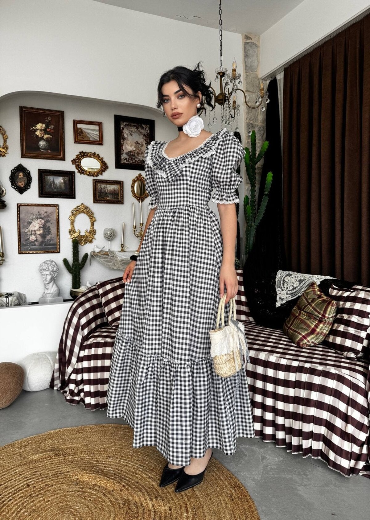 Rochie cu volane la guler Geun